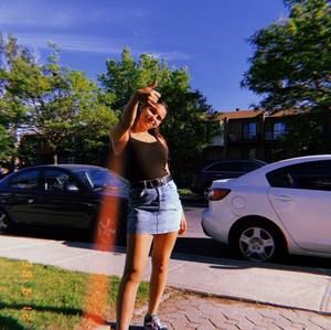 Meet your Posher, Laurie